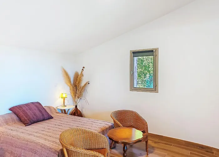 Holiday home Les Ecuries By Interhome